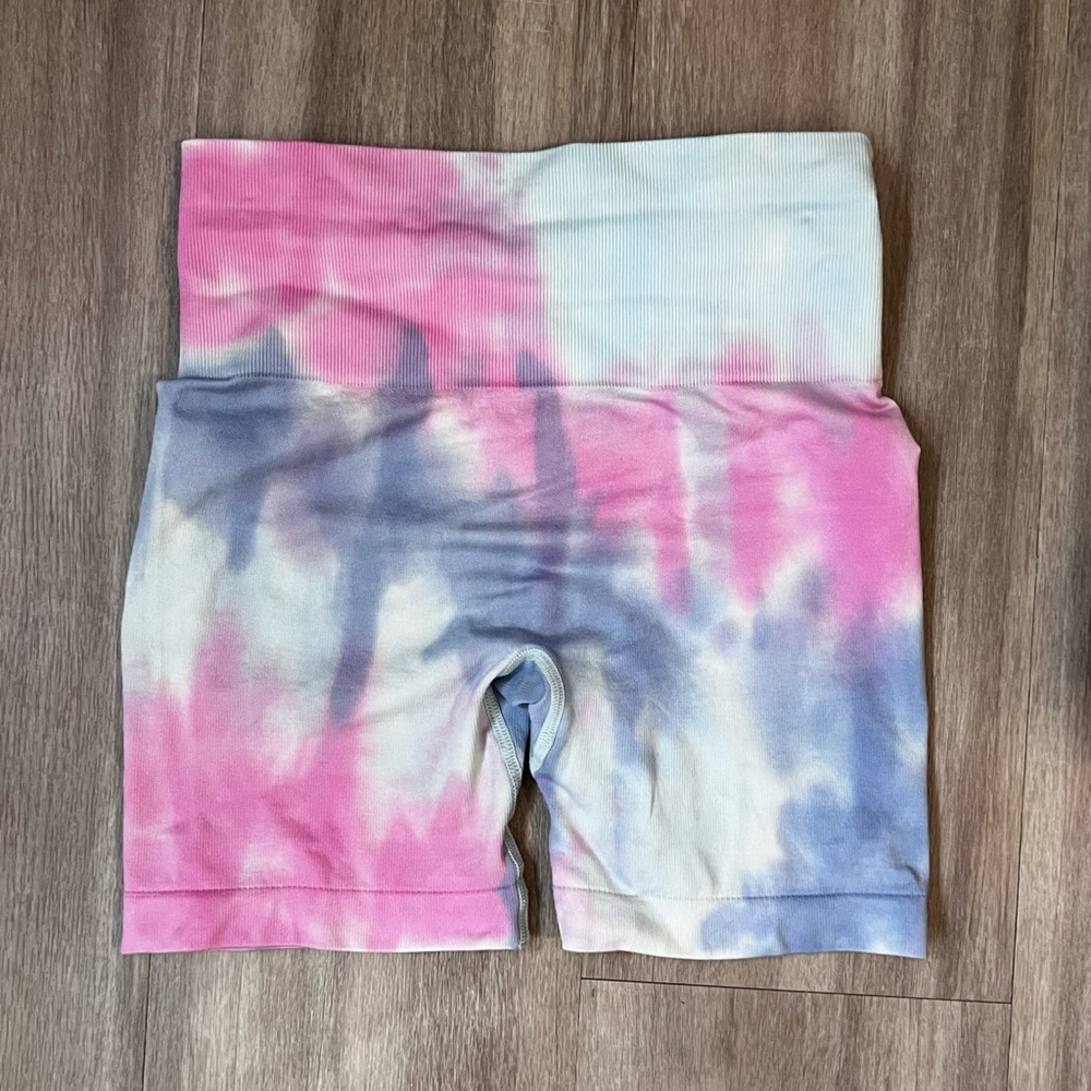 WORKOUT SHORTS